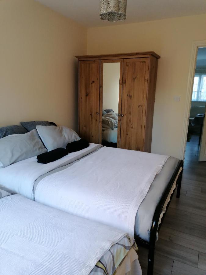Apartamento Chantilly Ickenham Exterior foto